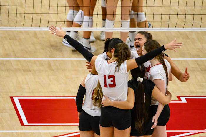 17_VB vs Michigan 1117